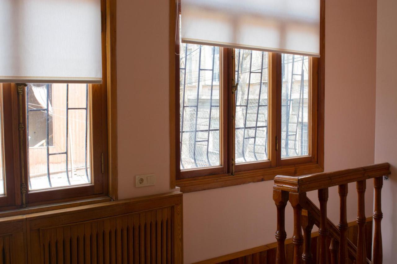 Sunflower Hotel Tbilisi Bagian luar foto