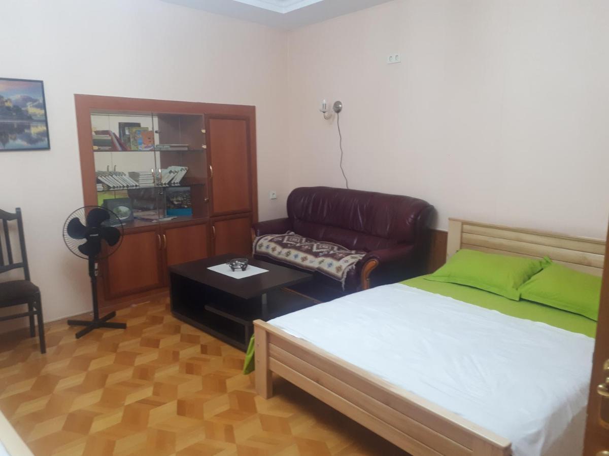 Sunflower Hotel Tbilisi Bagian luar foto