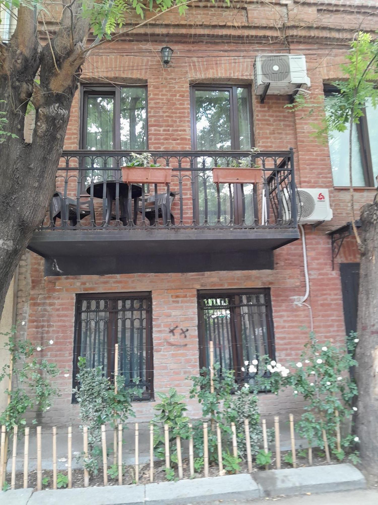 Sunflower Hotel Tbilisi Bagian luar foto